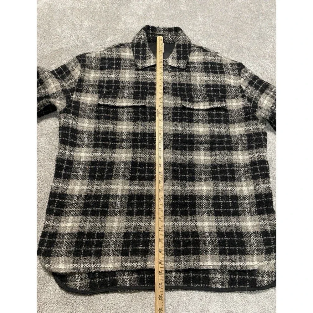 Banana Republic Men's L Plaid Flannel Button-Up Shirt Jacket Black Gray Pockets
